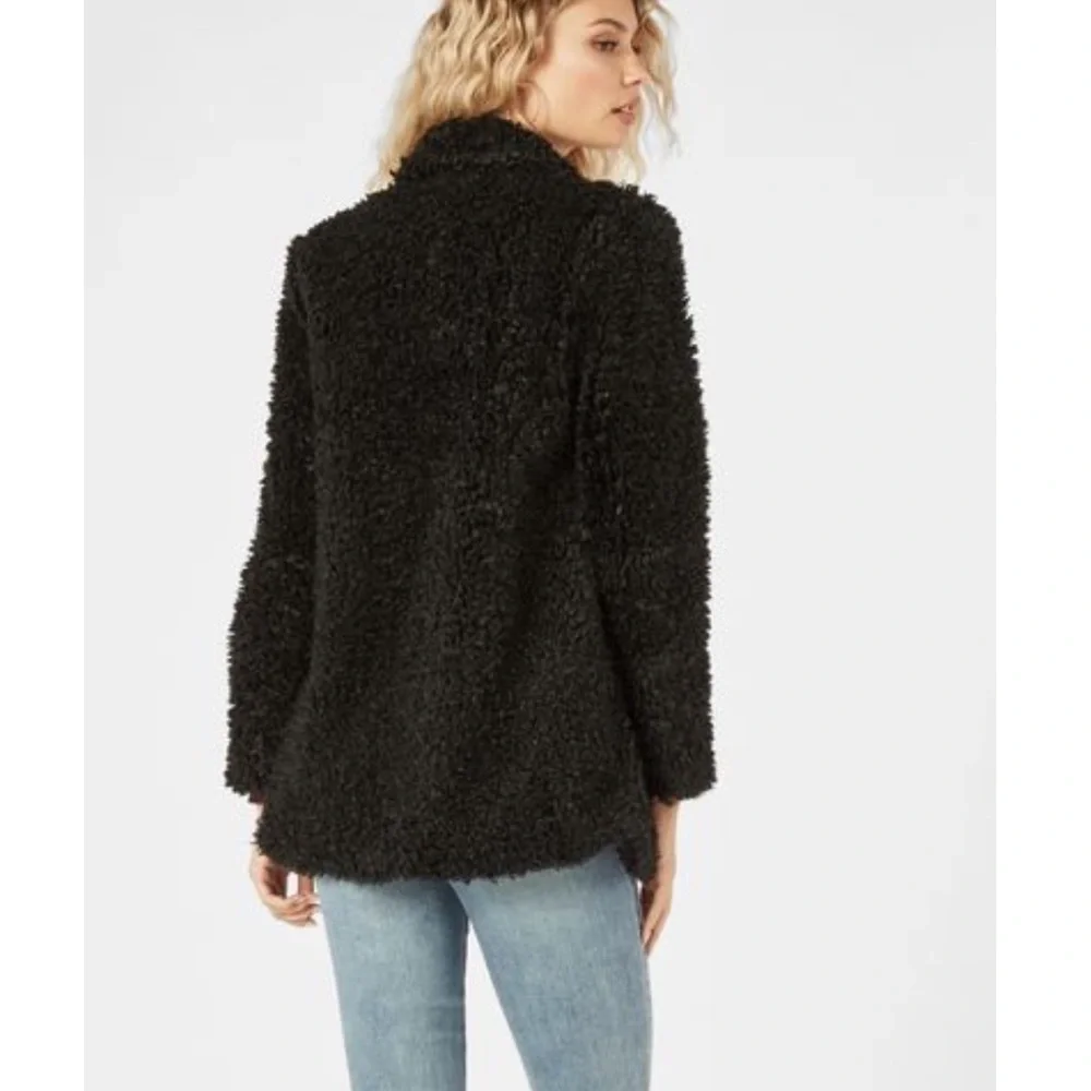 Drape Front Sherpa Coat. Size Small. - Picture 3 of 6